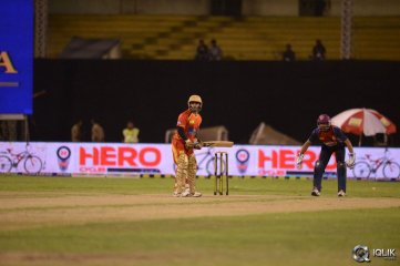 CCL 5 Telugu Warriors vs Bengal Tigers Match Photos